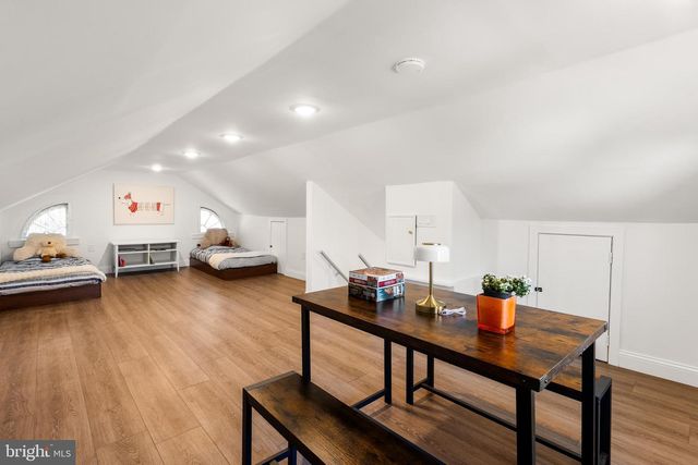 606 VALLEY RD, Havertown, PA 19083