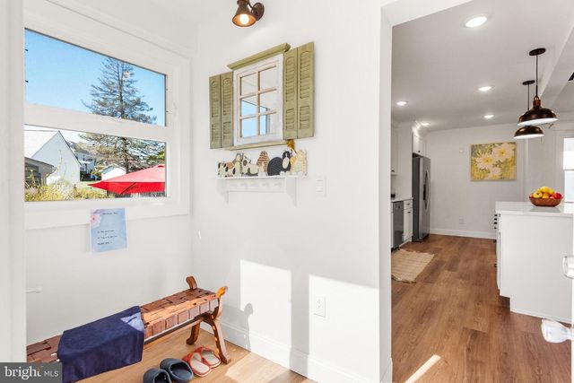 606 VALLEY RD, Havertown, PA 19083