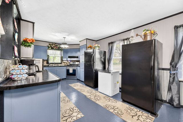 480 Camp Dr, Sparta, TN 38583
