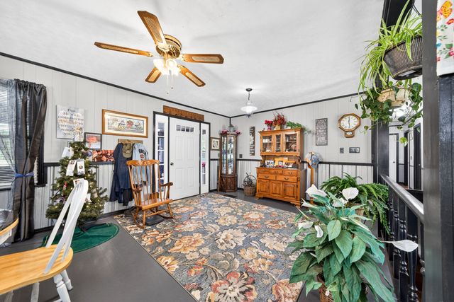 480 Camp Dr, Sparta, TN 38583