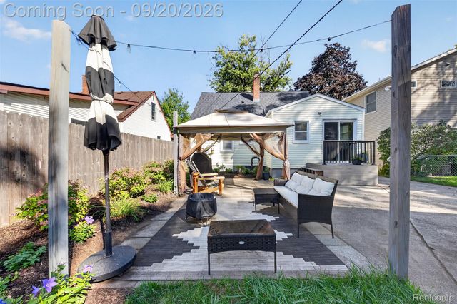 1110 Bauman Avenue, Royal Oak, MI 48073