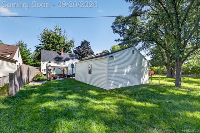 1110 Bauman Avenue, Royal Oak, MI 48073