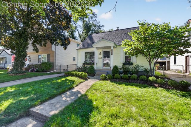 1110 Bauman Avenue, Royal Oak, MI 48073