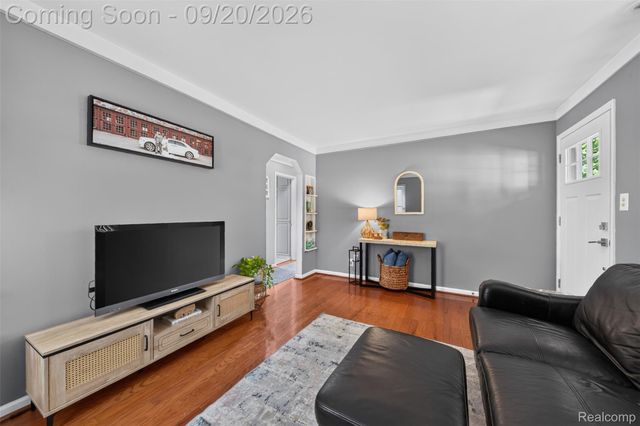 1110 Bauman Avenue, Royal Oak, MI 48073