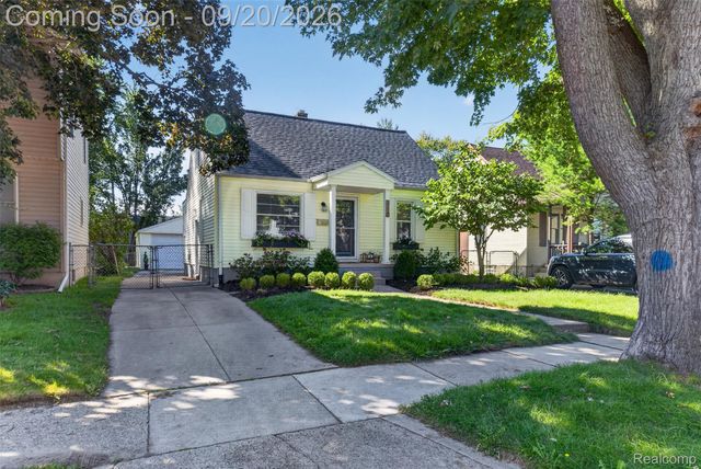 1110 Bauman Avenue, Royal Oak, MI 48073