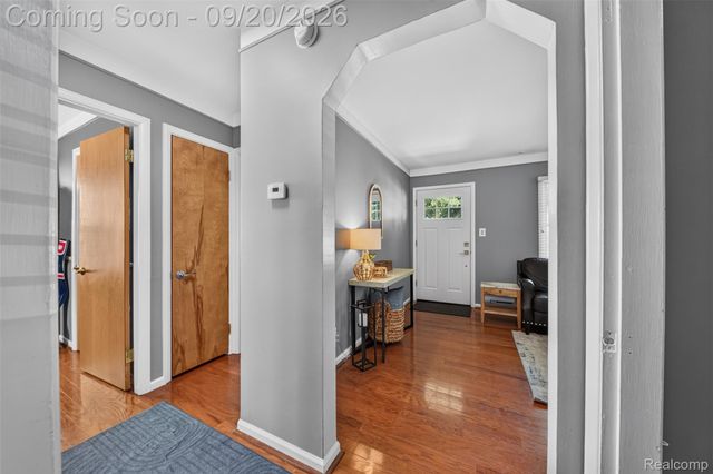 1110 Bauman Avenue, Royal Oak, MI 48073