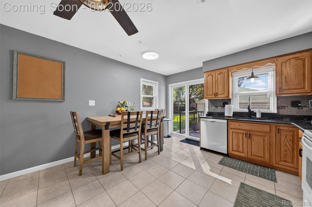 1110 Bauman Avenue, Royal Oak, MI 48073