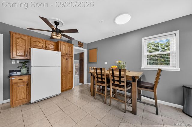1110 Bauman Avenue, Royal Oak, MI 48073