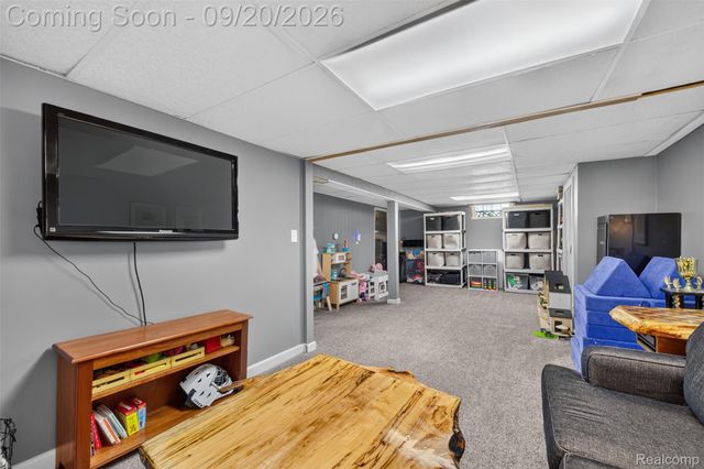 1110 Bauman Avenue, Royal Oak, MI 48073