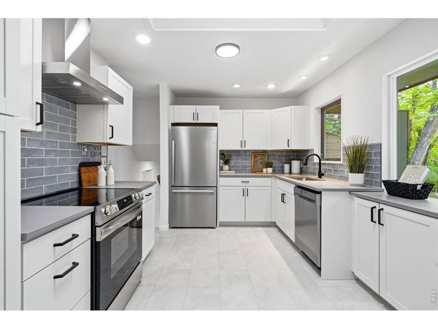 3664 Chase Ct, Boulder, CO 80305