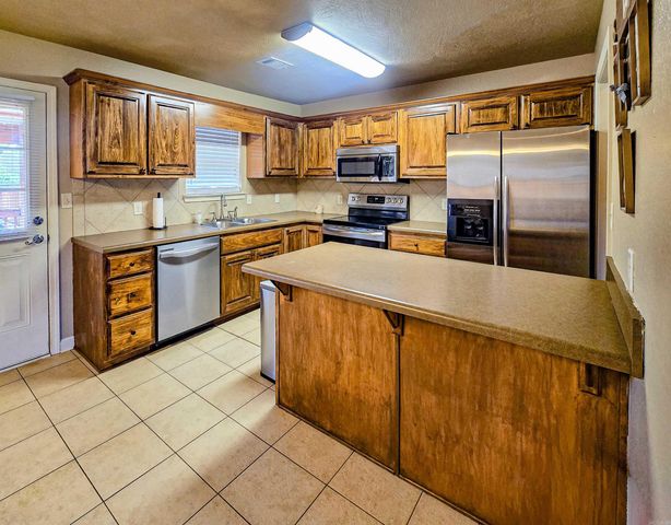 5 Turquoise Cove, Greenbrier, AR 72058