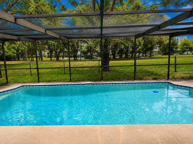 2013 KAMENSKY ROAD, Clearwater, FL 33763