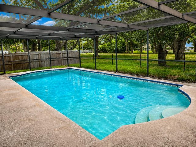 2013 KAMENSKY ROAD, Clearwater, FL 33763