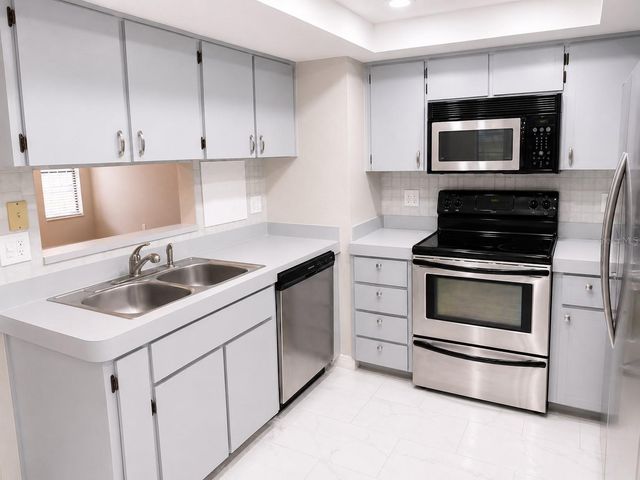 2013 KAMENSKY ROAD, Clearwater, FL 33763