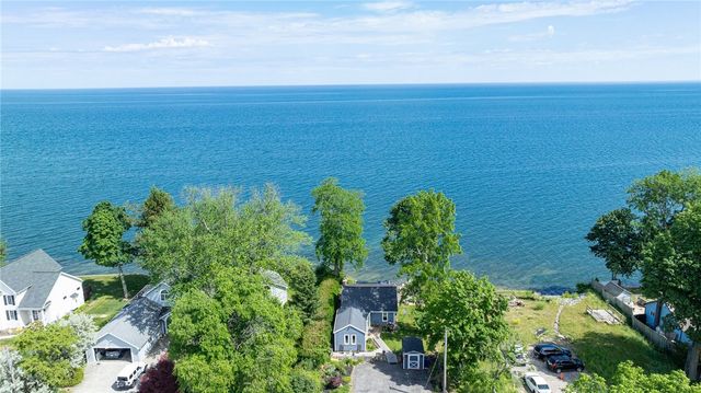 3183 Lake Road, Williamson, NY 14589