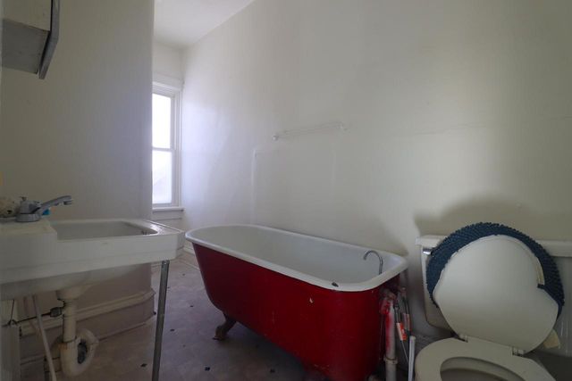 1819 W 6th STREET, Racine, WI 53404