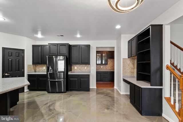 9015 HELMSLEY DR, Clinton, MD 20735