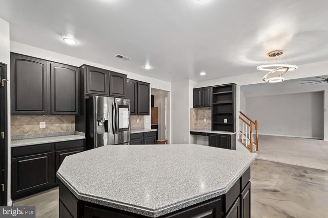 9015 HELMSLEY DR, Clinton, MD 20735