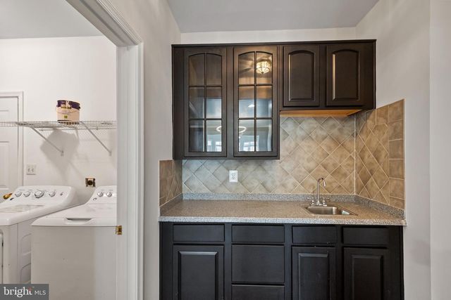 9015 HELMSLEY DR, Clinton, MD 20735