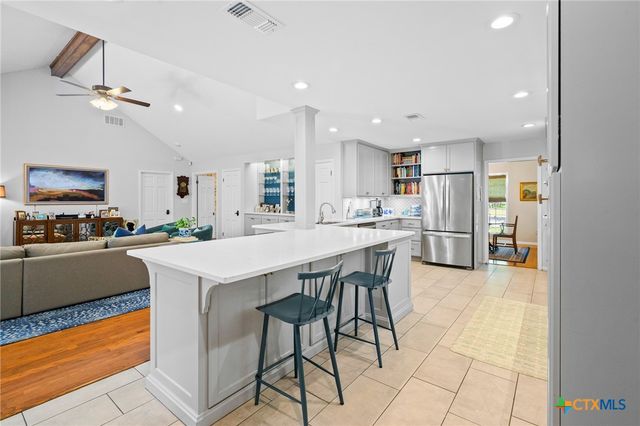 407 Pasadena Drive, Victoria, TX 77904