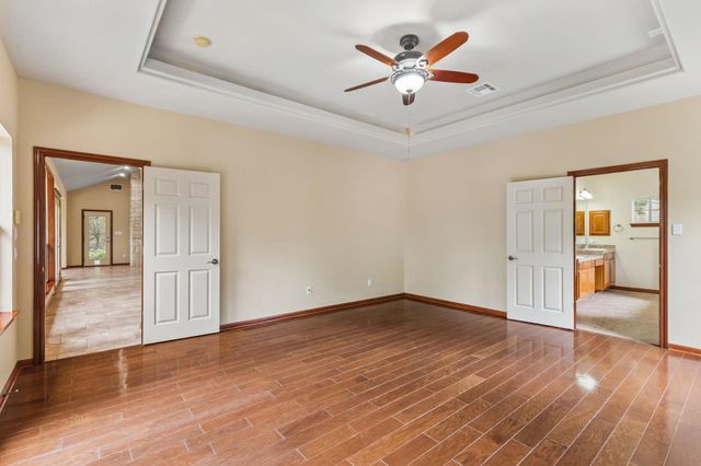 23621 Indian Divide CV, Spicewood, TX 78669