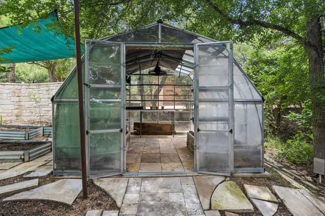 23621 Indian Divide CV, Spicewood, TX 78669