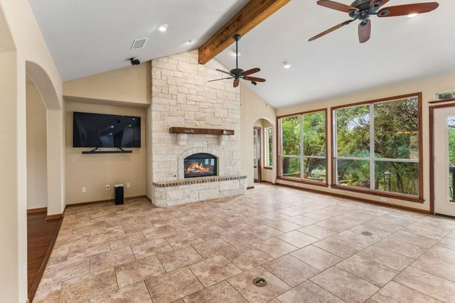 23621 Indian Divide CV, Spicewood, TX 78669