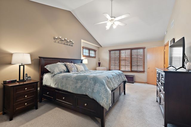 11853 Sterling Drive, Orland Park, IL 60467