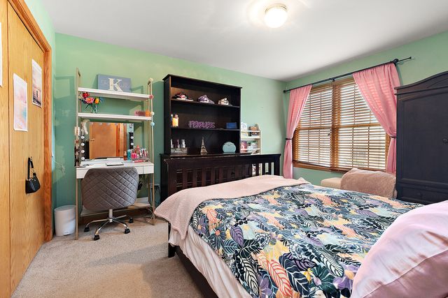 11853 Sterling Drive, Orland Park, IL 60467