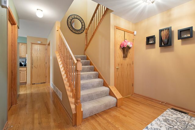11853 Sterling Drive, Orland Park, IL 60467