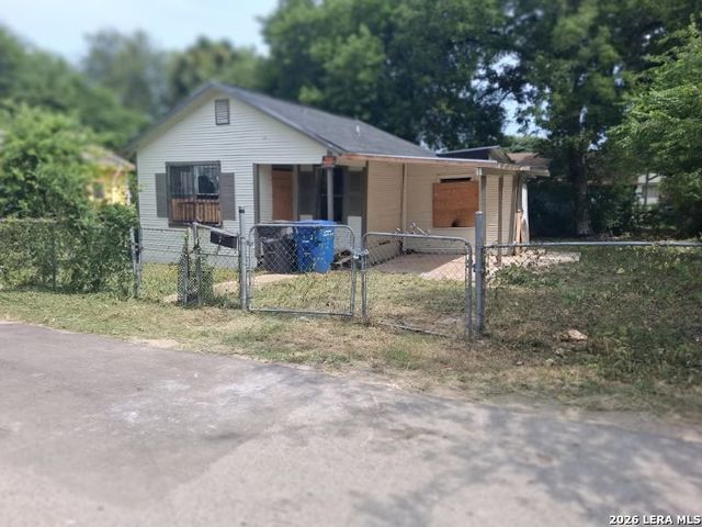 1913 MONTEZUMA ST, San Antonio, TX 78207