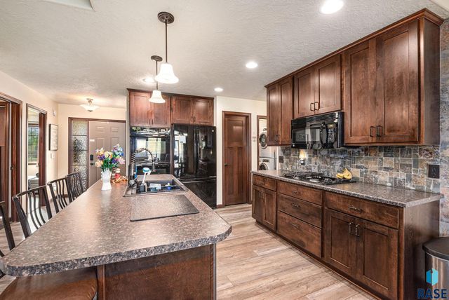 5016 S Winston Ln Lane, Sioux Falls, SD 57108