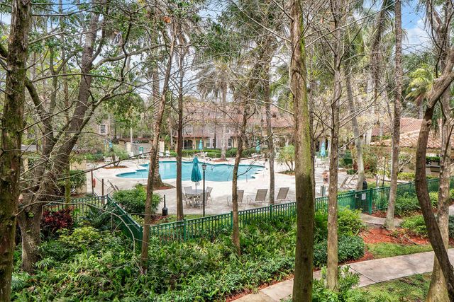 6592 W Sample Road 6592, Coral Springs, FL 33067