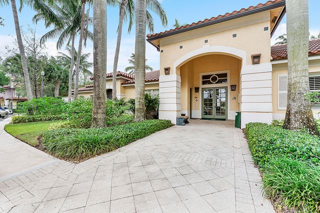 6592 W Sample Road 6592, Coral Springs, FL 33067