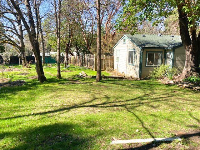 233 Upper Applegate Road, Jacksonville, OR 97530