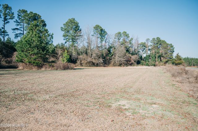 2377 Lyon Landing Road, Elizabethtown, NC 28337