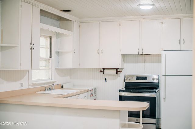 2377 Lyon Landing Road, Elizabethtown, NC 28337