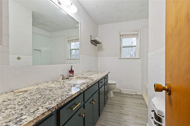 1588 Curtis Avenue, Pea Ridge, AR 72751