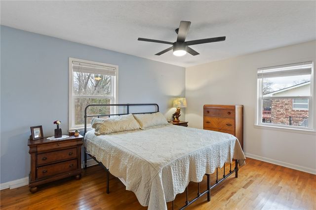 1588 Curtis Avenue, Pea Ridge, AR 72751