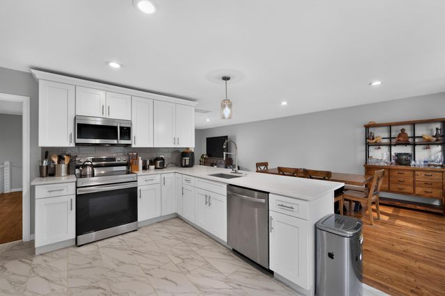 425 WESTFIELD DR, Exton, PA 19341