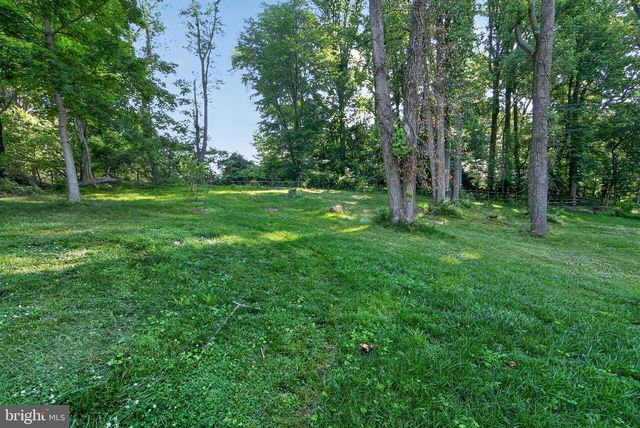 425 WESTFIELD DR, Exton, PA 19341