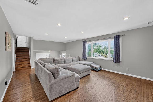 425 WESTFIELD DR, Exton, PA 19341