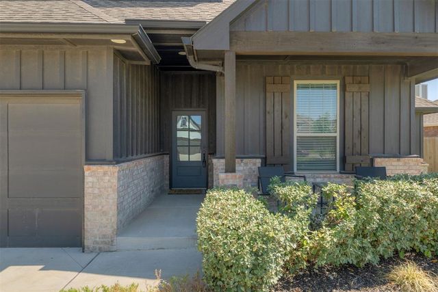 9141 NW 115th Terrace, Yukon, OK 73099