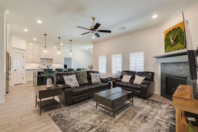9141 NW 115th Terrace, Yukon, OK 73099