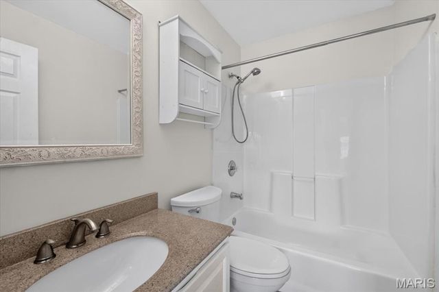 151 Royallsprings Parkway, O'fallon, MO 63368