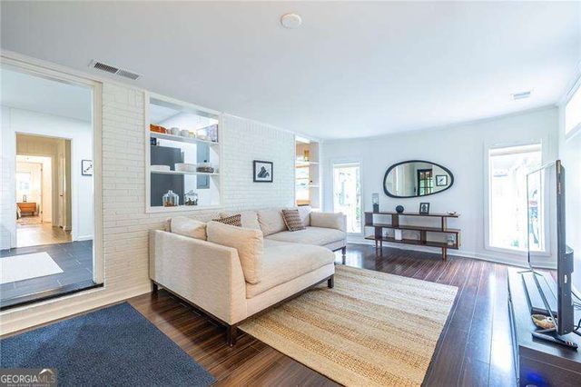 2469 Hunting Valley Drive, Decatur, GA 30033