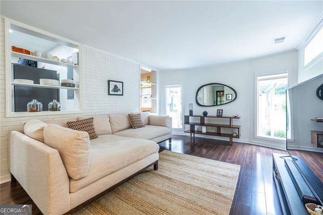 2469 Hunting Valley Drive, Decatur, GA 30033