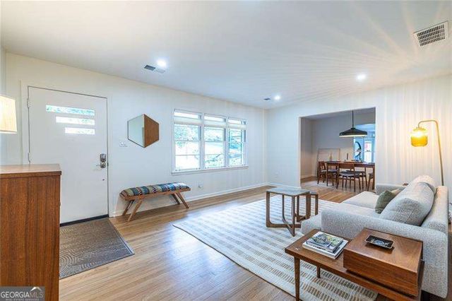 2469 Hunting Valley Drive, Decatur, GA 30033