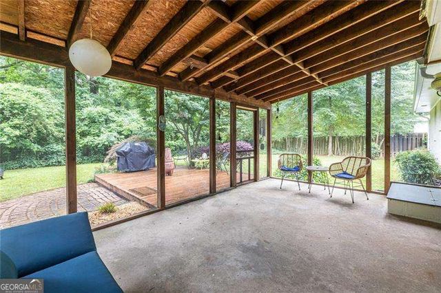 2469 Hunting Valley Drive, Decatur, GA 30033