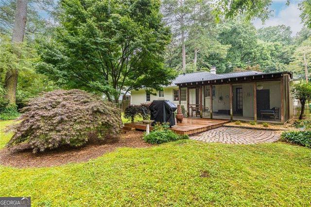 2469 Hunting Valley Drive, Decatur, GA 30033